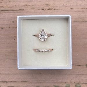 Rose Gold Pear Shape Wedding Rings Set 💍 Size 6